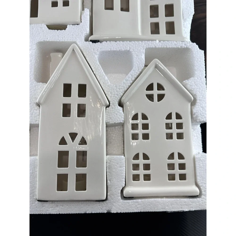 CERAMIC HOLIDAY VILLAGE 10 PCS 1601419 *NEW IN OPEN‎ BOX